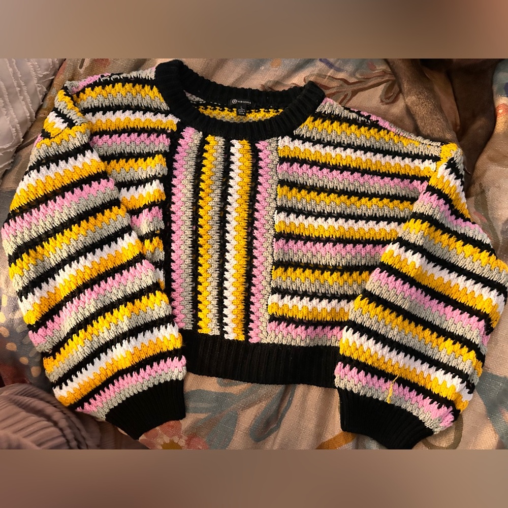 Cropped sweater